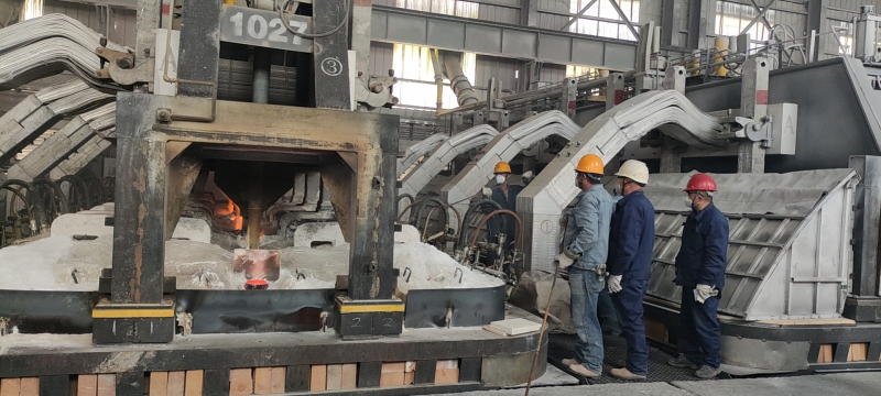 物產(chǎn)工投公司首臺&ldquo;采用冷搗糊扎固與燃氣焙燒 新技術(shù)&rdquo;的1027#電解槽正式啟動運行