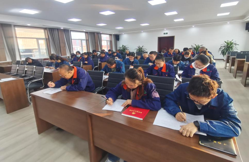 大力弘揚(yáng)憲法精神 推動(dòng)全面深化改革&mdash;&mdash;配送公司黨委組織開(kāi)展憲法知識(shí)答題主題黨日活動(dòng)