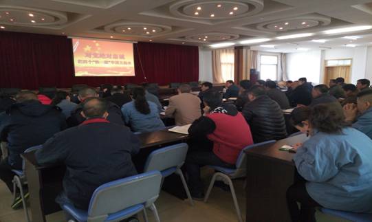 堅(jiān)定信念 對(duì)黨忠誠(chéng)，融會(huì)貫通 學(xué)以致用