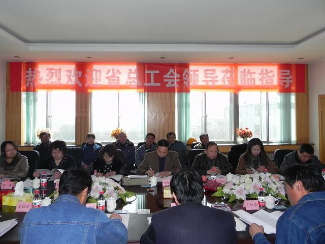 深入車間班組、&ldquo;零距離&rdquo;接觸職工、體驗(yàn)職工生活、傾聽(tīng)職工心聲