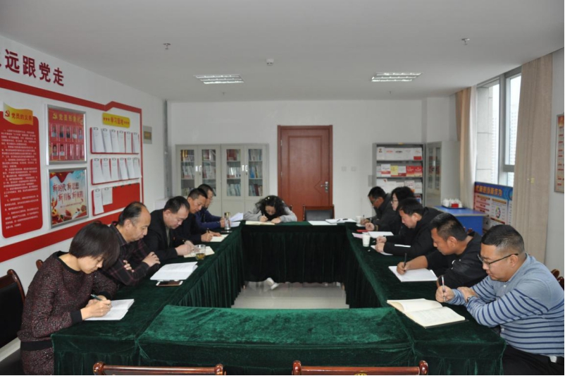 銘記&ldquo;生命線&rdquo;、分清&ldquo;是非線&rdquo; 修筑&ldquo;防腐線&rdquo;、不踩&ldquo;高壓線&rdquo;