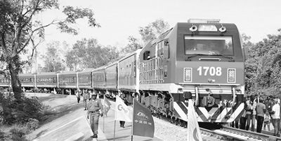 搭中國(guó)快車，促非洲發(fā)展